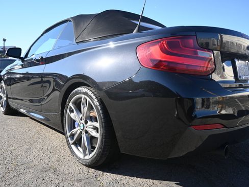 Used 2015 BMW M235i 2dr Conv M235i RWD image 5