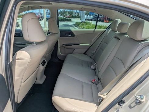 Used 2017 Honda Accord EX-L image 14