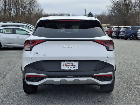 Certified 2024 Kia Sportage EX image 5