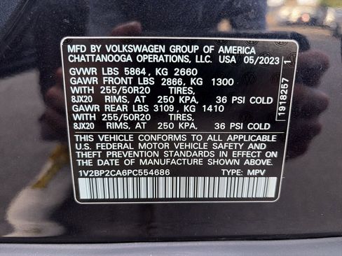 Used 2023 Volkswagen Atlas SEL AWD/4WD image 34