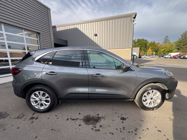 Certified 2024 Ford Escape Active AWD/4WD image 4