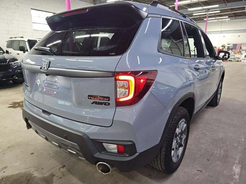 Used 2023 Honda Passport TrailSport image 3