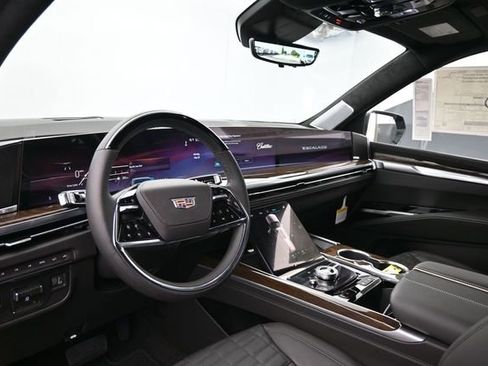 New 2026 Cadillac Escalade ESV Platinum Sport AWD/4WD image 19