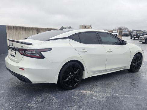 Used 2023 Nissan Maxima SR w/ Sport Mat Group image 9