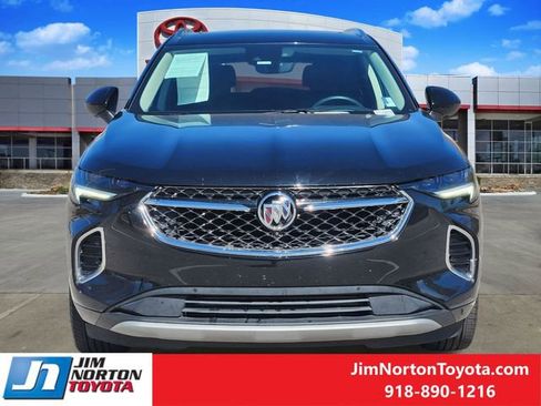 Used 2022 Buick Envision Avenir w/ Technology Package II image 2