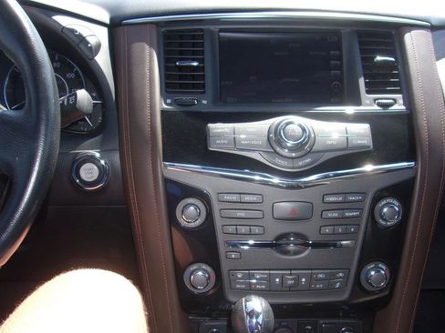 Used 2020 Nissan Armada Platinum w/ Platinum Reserve Package image 13