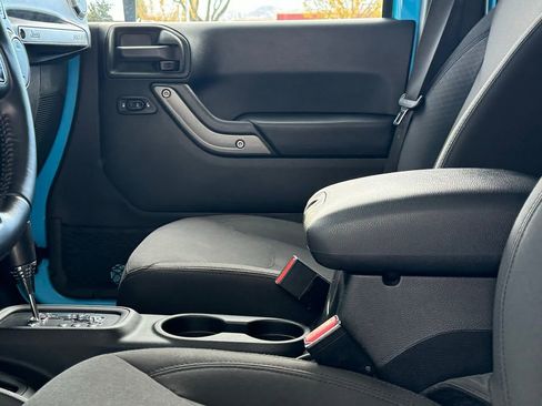 Used 2017 Jeep Wrangler Unlimited Sport w/ Quick Order Package 24S image 15