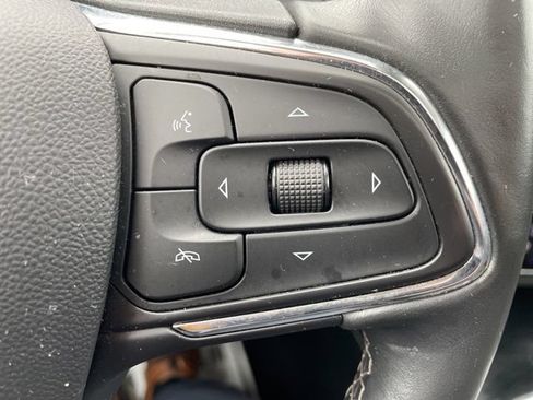 Used 2023 Buick Envision Essence w/ Sport Touring Package FWD image 17