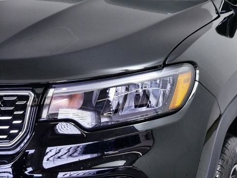 New 2025 Jeep Compass Limited image 19