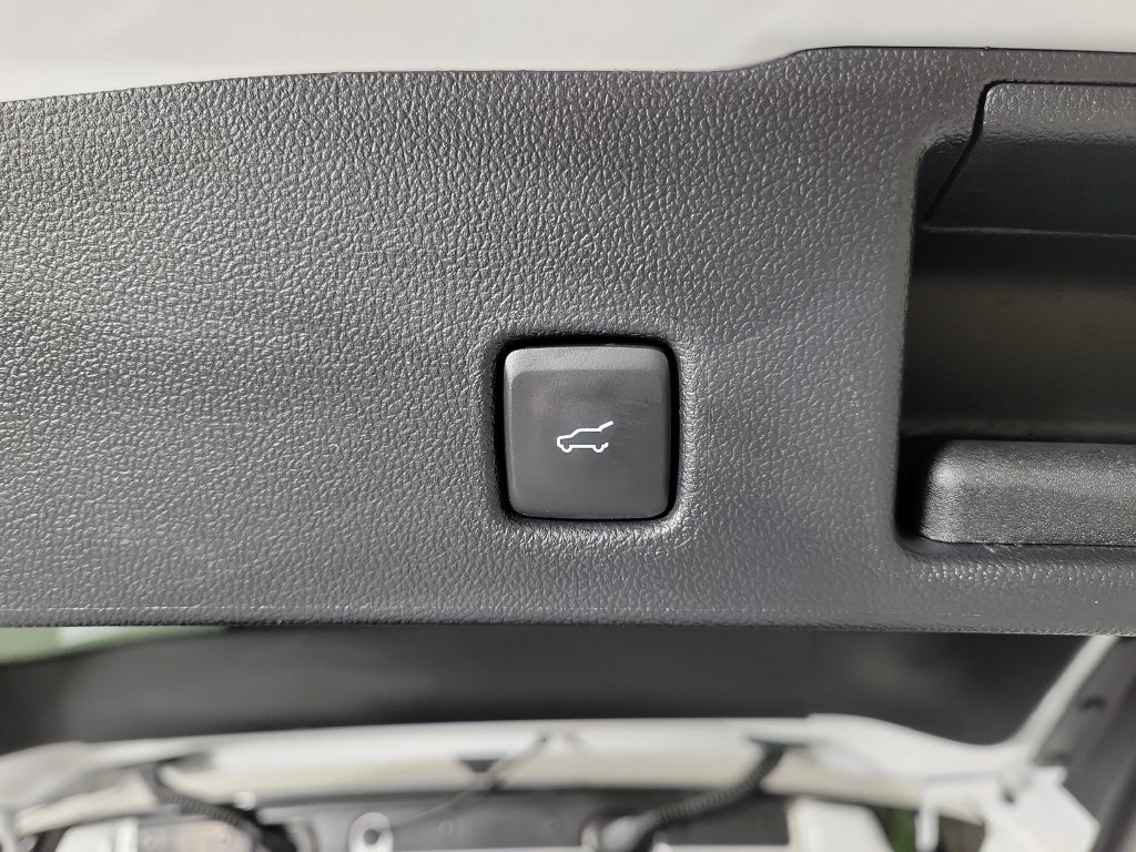 Used 2022 Ford Escape SEL AWD/4WD image 10