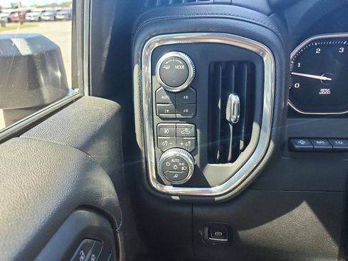 Certified 2023 GMC Sierra 2500 Denali w/ Denali Black Diamond Edition AWD/4WD image 26