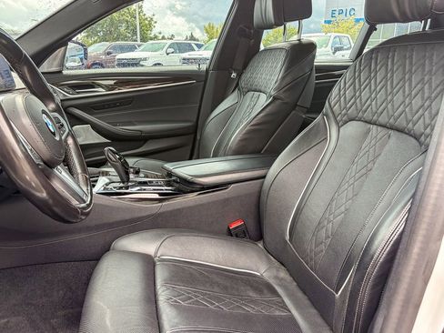 Used 2021 BMW M550i xDrive w/ Dynamic Handling Package AWD/4WD image 9