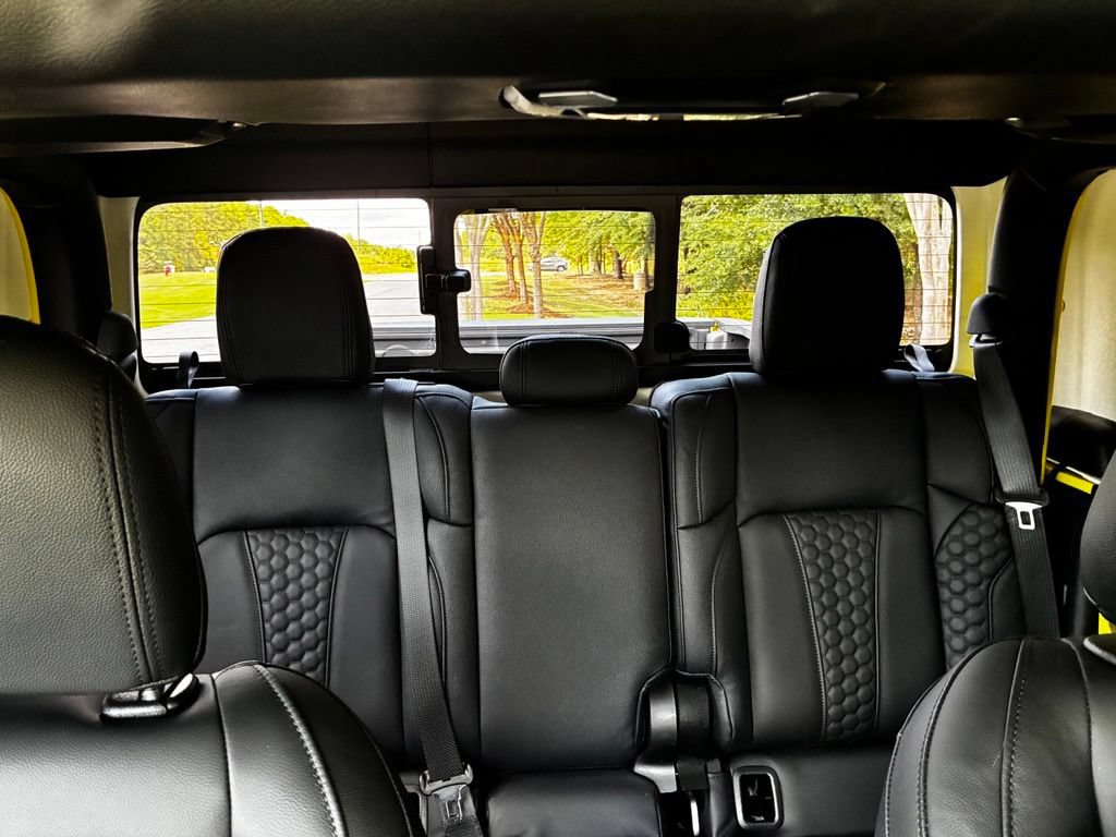 Used 2023 Jeep Gladiator Sport AWD/4WD image 28