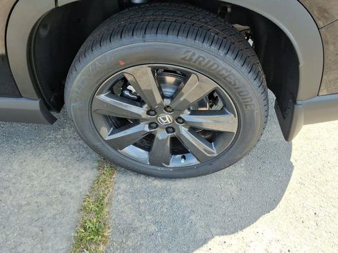 New 2026 Honda Pilot Sport image 7