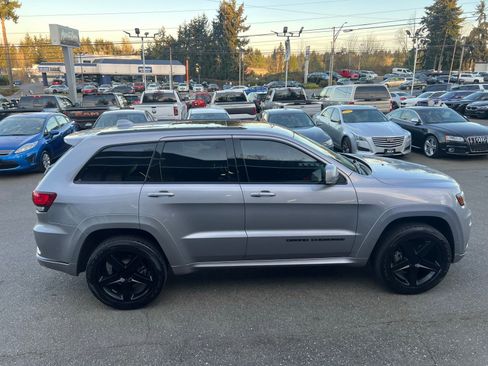 Used 2020 Jeep Grand Cherokee High Altitude AWD/4WD image 6
