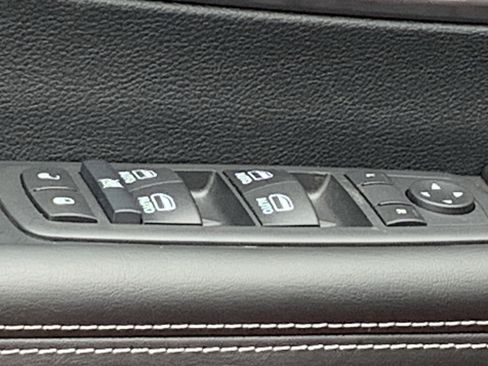 New 2026 Chrysler Pacifica Select image 13