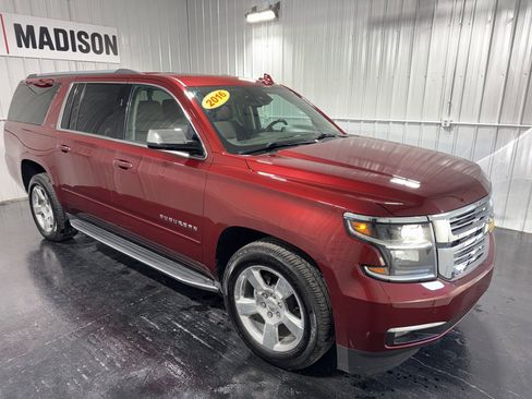 Used 2016 Chevrolet Suburban LTZ image 4