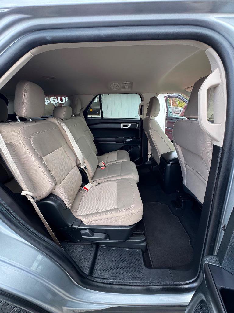 Used 2023 Ford Explorer 2WD image 23