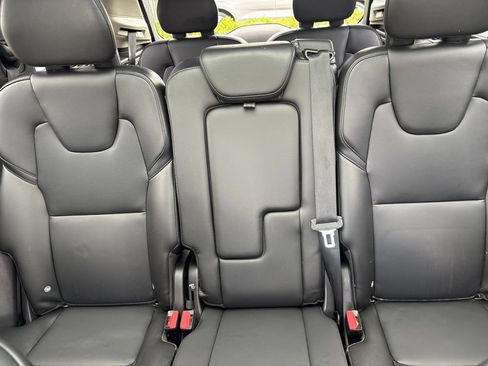 Certified 2023 Volvo XC90 B5 Core w/ Climate Package AWD/4WD image 29
