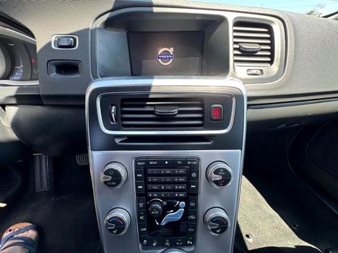 Used 2018 Volvo S60 T5 Dynamic w/ Vision Package image 14