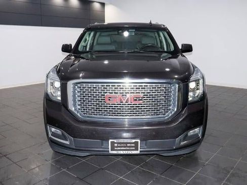 Used 2017 GMC Yukon Denali image 8