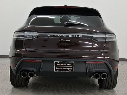 Used 2025 Porsche Macan image 10
