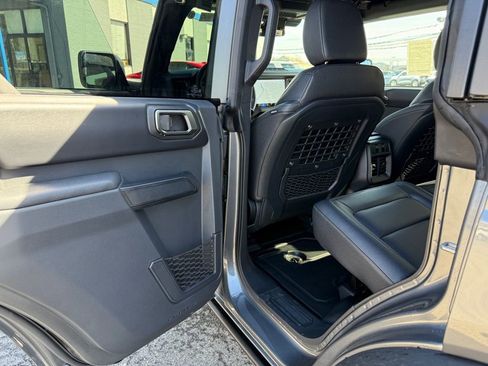 New 2025 Ford Bronco Badlands image 27