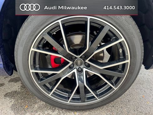Used 2023 Audi Q8 Premium Plus w/ Premium Plus Package AWD/4WD image 5