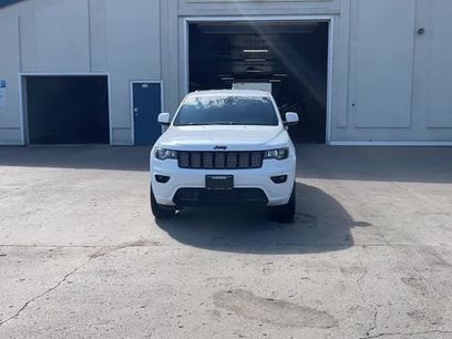 Used 2018 Jeep Grand Cherokee Altitude