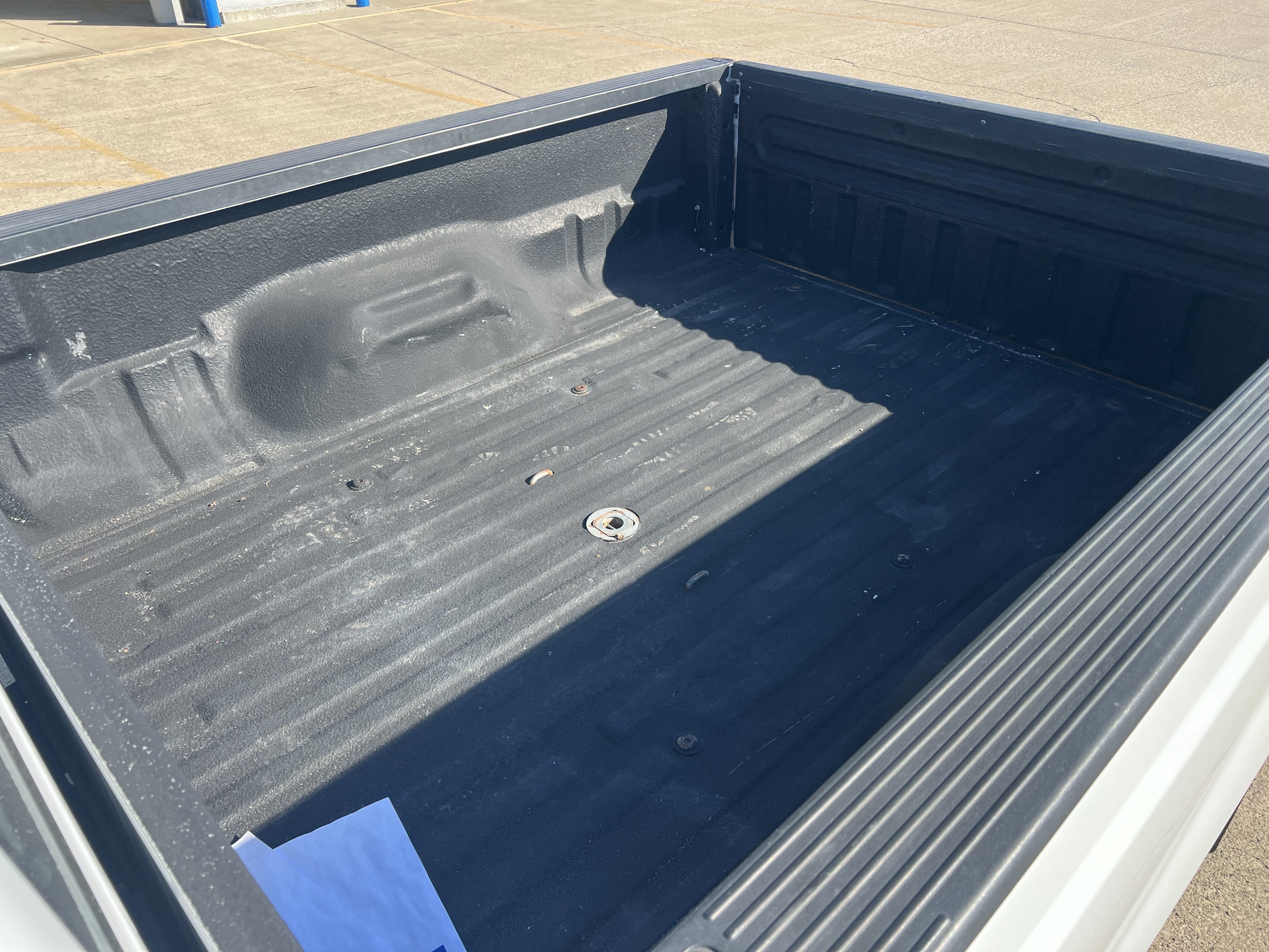 Used 2010 Ford F250 XL AWD/4WD image 4