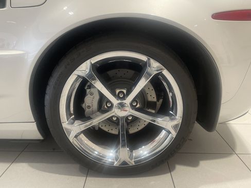 Used 2011 Chevrolet Corvette Grand Sport w/ Preferred Equipment Group image 27