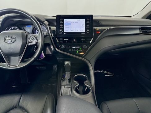 Used 2024 Toyota Camry SE image 18