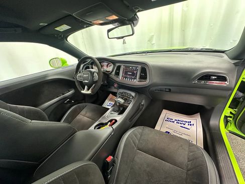 Used 2023 Dodge Challenger SRT Hellcat w/ Driver Convenience Group image 21