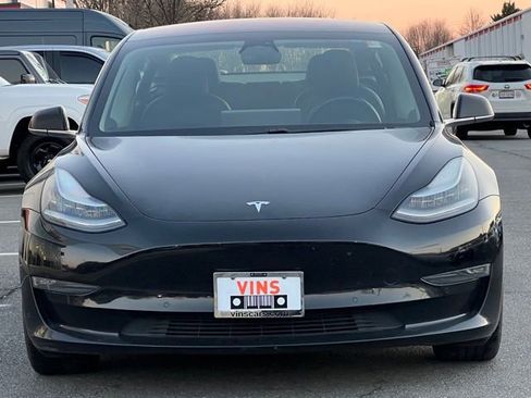 Used 2018 Tesla Model 3 image 3