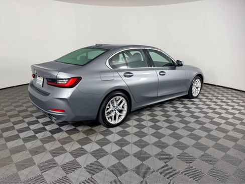 Certified 2025 BMW 330i xDrive Sedan w/ Convenience Package image 5