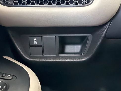 Certified 2024 Honda HR-V LX image 33