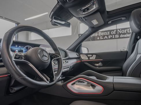 Used 2025 Mercedes-Benz GLE 450e 4MATIC image 6