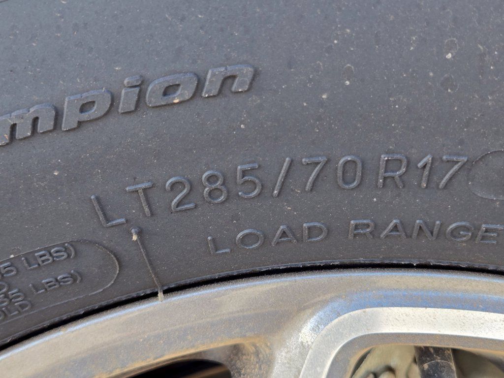 Used 2025 Ford Bronco Badlands AWD/4WD image 12