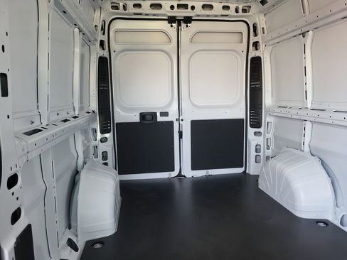 New 2026 RAM ProMaster 2500 w/ Convenience Group image 31