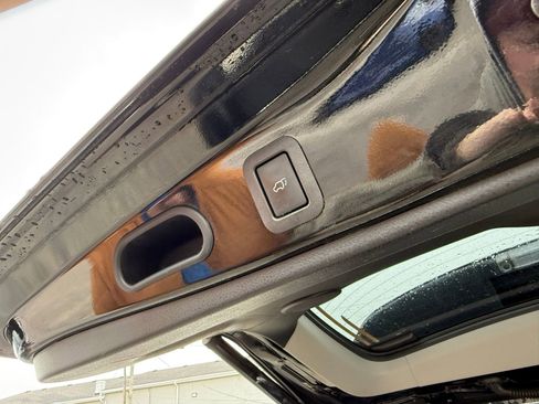 Used 2015 Toyota Highlander Limited image 27