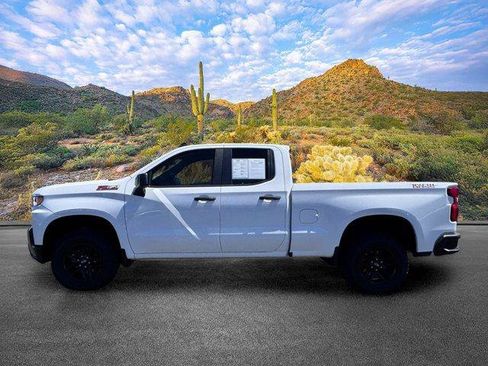 Used 2019 Chevrolet Silverado 1500 Custom Trail Boss w/ Custom Convenience Package AWD/4WD image 8