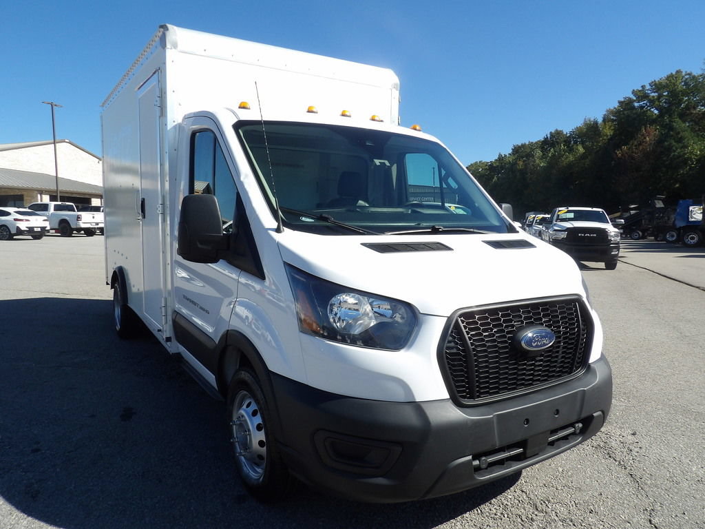 Used 2022 Ford Transit 350 DRW RWD image 11