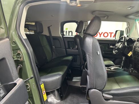 Used 2011 Toyota FJ Cruiser 4WD w/ Trail Teams Special Edition image 14