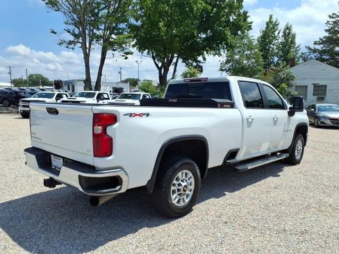 Used 2024 Chevrolet Silverado 2500 LT w/ Convenience Package AWD/4WD image 12