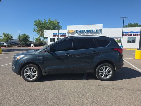 Used 2019 Ford Escape SEL FWD image 2