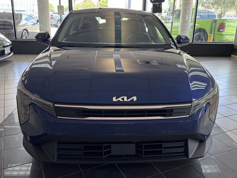Used 2026 Kia K4 FWD image 3