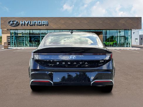 New 2026 Hyundai Sonata Limited FWD image 6
