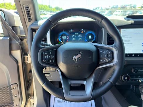 Used 2025 Ford Bronco Outer Banks AWD/4WD image 41