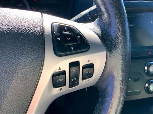 Used 2014 Ford Explorer XLT w/ Equipment Group 202A image 23