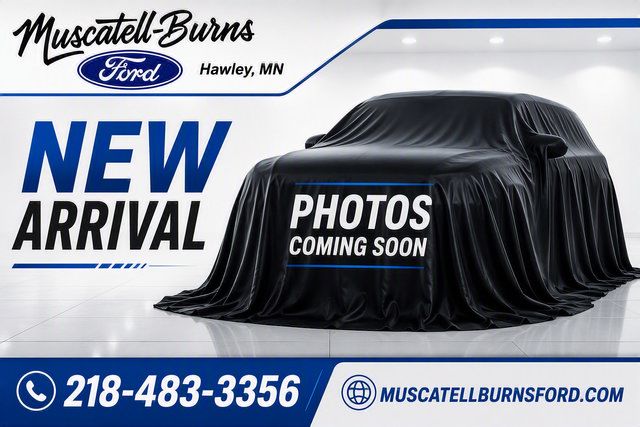 Used 2017 Ford Explorer XLT w/ Equipment Group 202A AWD/4WD image 1